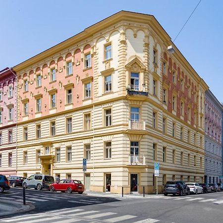 Apartments With The Lions Praga Exterior foto